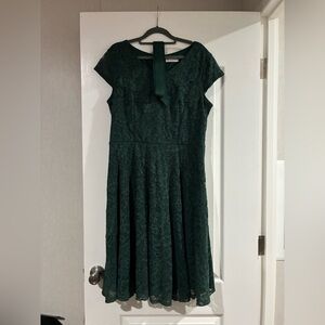 Elegant Green Lace Dress
